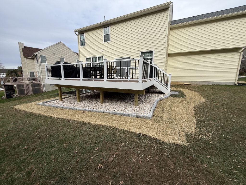 maryland-deck-installation-composite-deck.jpg